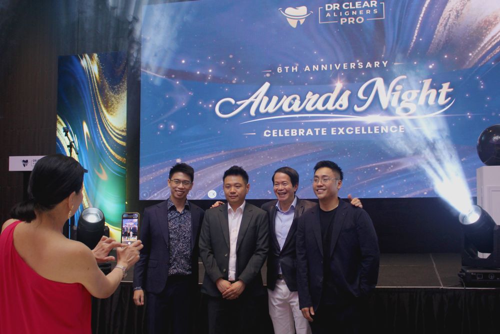 Ryan Teo CEO of Dr Clear Aligners at awards night