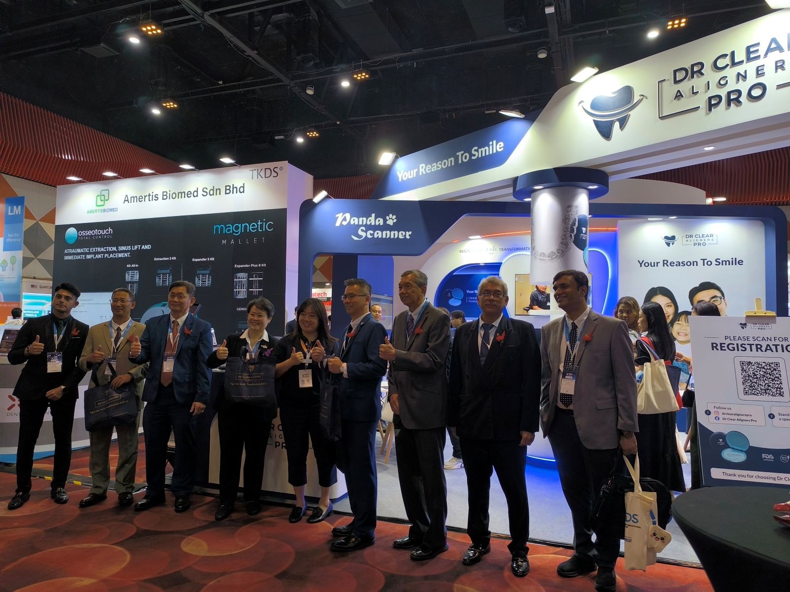 Dental professionals visiting the Dr Clear Aligners PRO booth during MIDS 2026